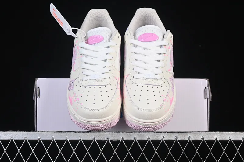 All Categories Nk Air Force 1 Air Force Series Nk Air Force 1 Low Air Force Low Nike Air Force 1'07 Low "Purple Pink Sweet Painting" Hand-painted graffiti Purple Pink Sweet Painting Air Force One Low-top casual sneakers FB1839-122